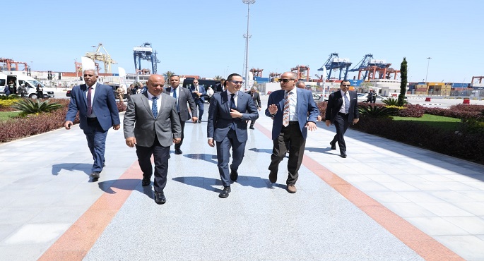 بالصور.. وزير الاستثمار والتجارة الخارجية يتفقد الرقابة الجمركية بالاسكندرية