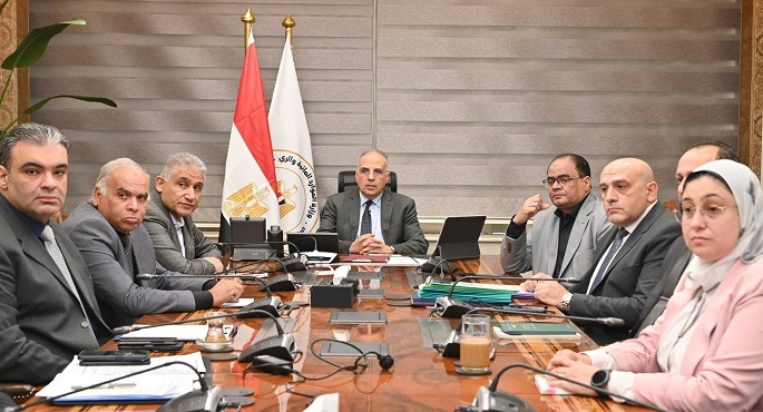 وزير الرى يتابع حالة المنظومة المائية بالمنيا فى ضوء الاستعداد لفترة أقصى الاحتياجات المائية