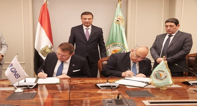بالصور.. وزير الزراعة يشهد توقيع بروتوكول تعاون بين مركز بحوث الصحراء وبنك QNB مصر