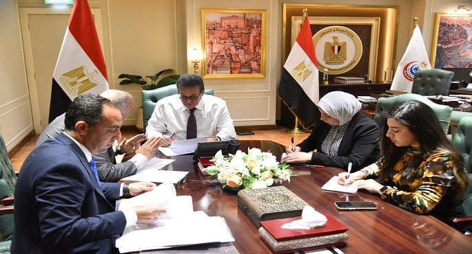 وزير الصحة يوجه بمواصلة العمل على تدريب وتأهيل الفرق الطبية