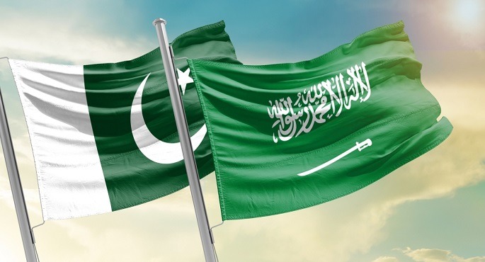وزير خارجية باكستان يبحث هاتفيا مع نظيره السعودى تطورات الوضع الحالى فى المنطقة