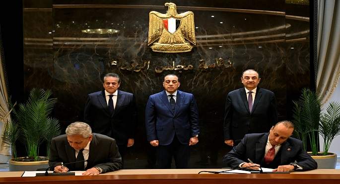 بالصور.. رئيس الوزراء يشهد توقيع شراكة مصرية أمريكية لتصنيع وتصدير أدوية ومكملات غذائية للأسواق العالمية