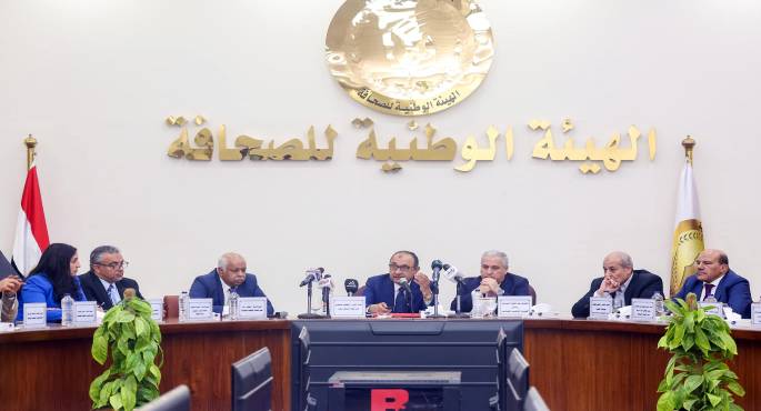 وزير قطاع الأعمال يستعرض استراتيجية العمل لتطوير الشركات بندوة بالهيئة الوطنية للصحافة