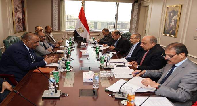 وزير الكهرباء يبحث مع وزير النفط السودانى إعادة تأهيل الشبكة الكهربائية فى السودان