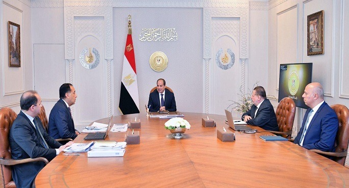 بالصور.. الرئيس السيسى يستعرض مستجدات تنفيذ برنامج الاصلاح الإقتصادى