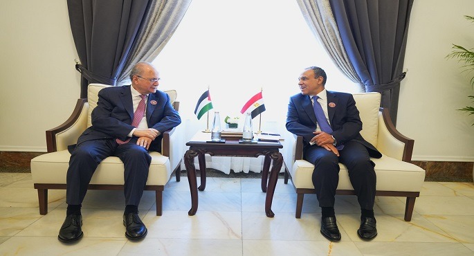 خلال لقائه نظيره الفلسطينى.. عبد العاطى يشدد على رفض مصر القاطع لسياسة التجويع والعقاب الجماعى الإسرائيلية فى غزة