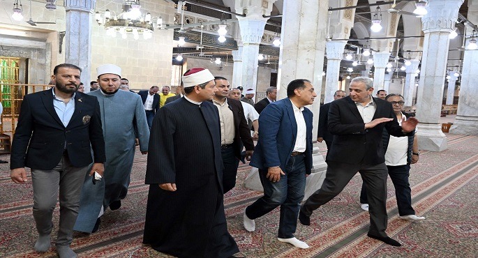 بالصور.. خلال زيارته مسجد “السيد البدوى”.. مدبولى: الدولة ماضية بقوة فى تنفيذ توجيهات الرئيس بشأن تطوير الأماكن التراثية