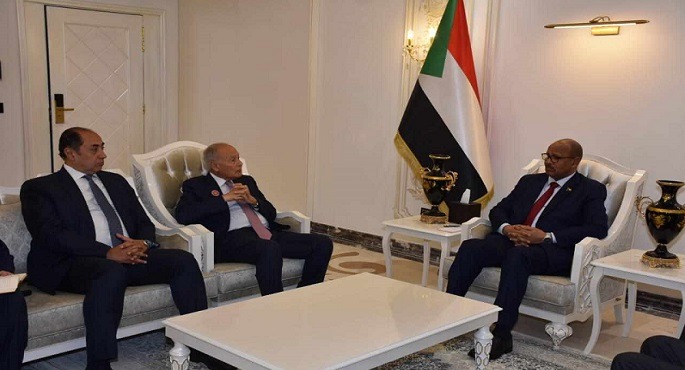 أبو الغيط يلتقى الفريق أول إبراهيم جابر نائب رئيس مجلس السيادة السودانى