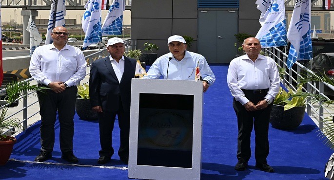 بالصور.. مدبولى يعلن بدء التشغيل التجريبى للاتوبيس الترددى من تقاطع الدائرى مع طريق إسكندرية الزراعى إلى محطة أكاديمية الشرطة