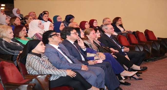 وزير الثقافة يشهد حفل فرقة أوبرا الإسكندرية ويشيد بالأداء الفنى