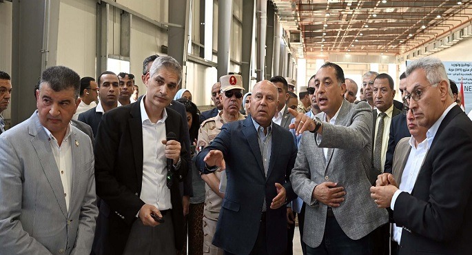 بالصور.. رئيس الوزراء يتفقد مصنع الشركة الوطنية المصرية لصناعات السكك الحديدية (نيرك)