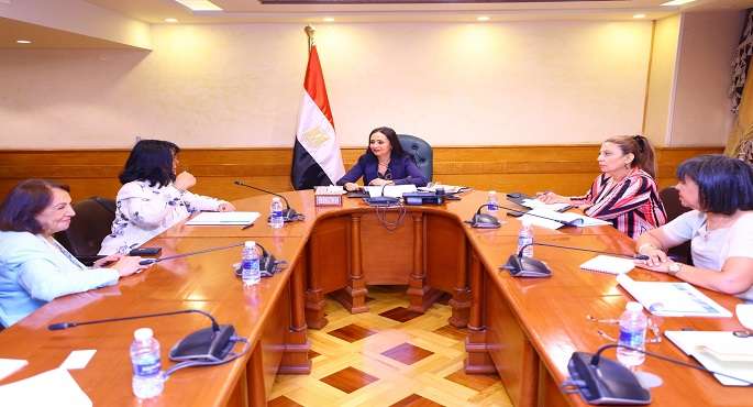 وزيرة التضامن تبحث تعزيز الشراكة بين صندوق دعم الصناعات الريفية ومؤسسة دلتا لريادة الأعمال المجتمعية