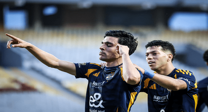 الأهلى يسعى لتعزيز الصدارة والاقتراب من لقب الدورى أمام البنك الأهلى