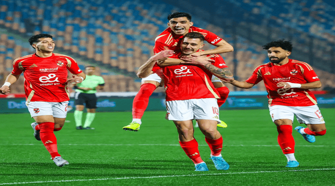 الأهلى يحلم بالنهاية السعيدة الليلة أمام فاركو للتتويج بالدورى