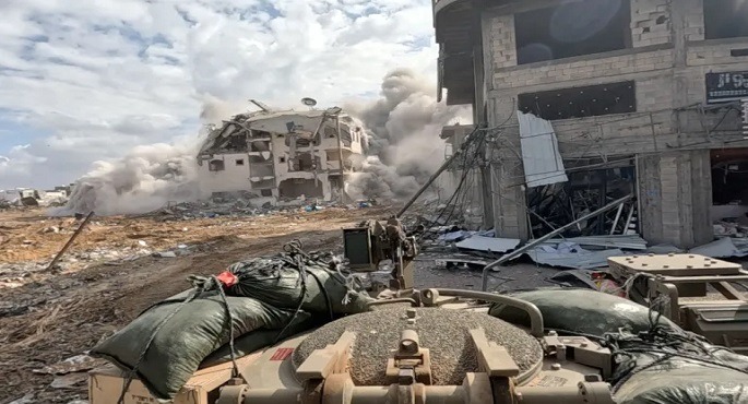 استشهاد 3 فلسطينيين وإصابة آخرين فى قصف إسرائيلى على مدينة غزة