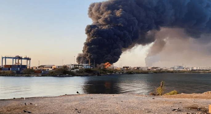 الجيش السودانى يعترض مسيّرات استهدفت أكبر قاعدة بحرية فى بورتسودان