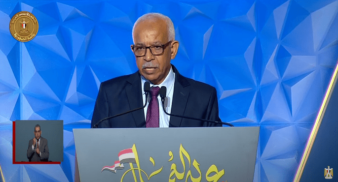 بالفيديو.. رئيس اتحاد نقابات عمال مصر يثمن جهود الرئيس السيسى فى دعم العمال وتوفير فرص عمل للشباب