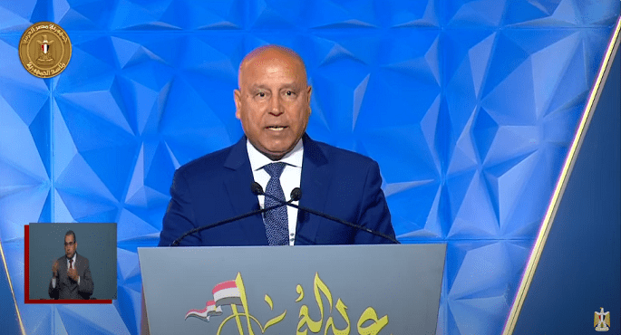 بالفيديو.. وزير النقل : التنمية الصناعية فى صدارة أولويات قيادتنا الرشيدة