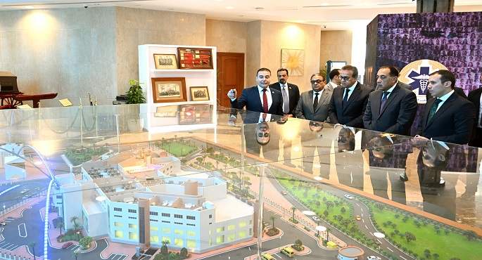 بالصور.. رئيس الوزراء يتفقد المركز القومى للتدريب بمقر هيئة الإسعاف المصرية