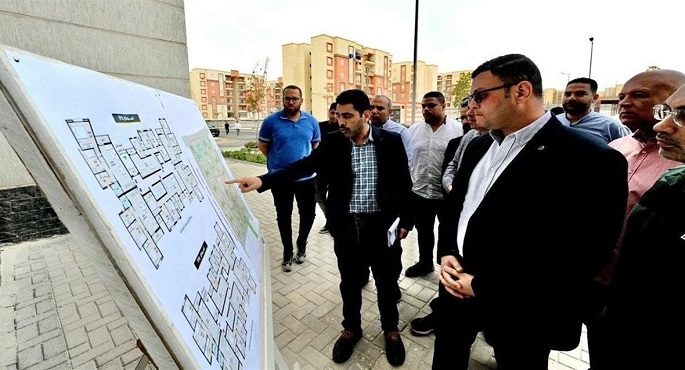 وزير الإسكان يتابع تنفيذ عدد من المشروعات بمدينة العبور