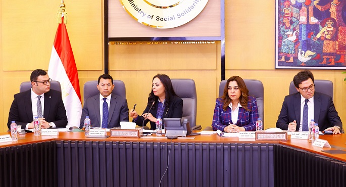 وزيرة التضامن تترأس اجتماع مجموعة العمل الوزارية بشأن تنفيذ مقترحات زيادة فصول الحضانات