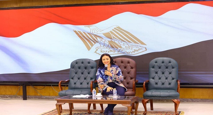 بالصور.. وزيرة التضامن الاجتماعى تترأس اجتماع اللجنة الدائمة للإشراف على منظومة عمل الرائدات الاجتماعيات