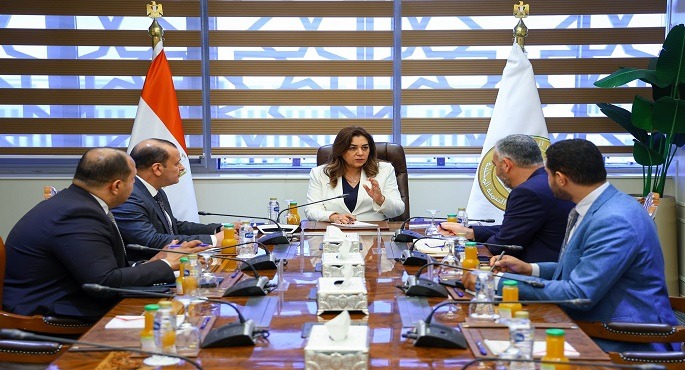 منال عوض تؤكد حرص الحكومة على تطوير ورفع كفاءة المجازر الحكومية