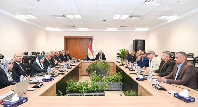 وزير الرى: توفير الاحتياجات المائية حال طلبها من المنتفعين بالكميات المطلوبة وفى التوقيتات المناسبة