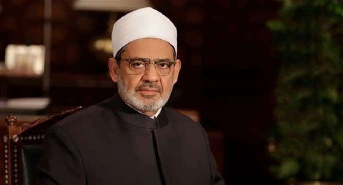شيخ الأزهر يُعزِّى أسرة منقذ العاشر من رمضان .. ويؤكد: «شهيد الوطن» ضرب أروع الأمثلة فى التضحية