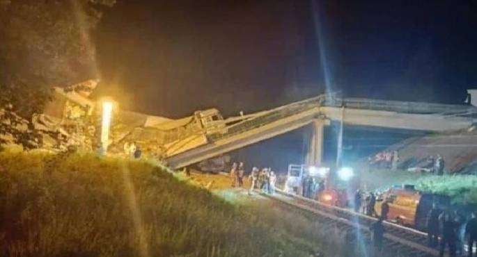 ارتفاع حصيلة المصابين بحادث قطار نتيجة انهيار جسر فى بريانسك الروسية إلى 104