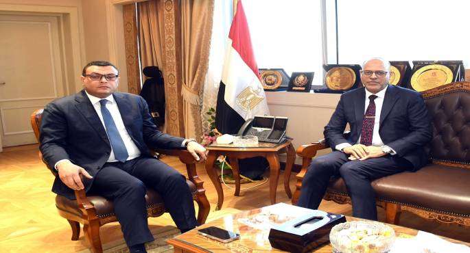 وزيرا الإسكان والعمل يبحثان التعاون المشترك فى مجال تدريب العمالة