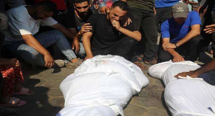5 شهداء فى قصف الاحتلال مركبة بخان يونس