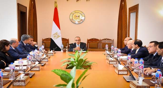 وزير الخارجية يعقد اجتماعا مع قيادات وأعضاء مركز القاهرة الدولى لتسوية النزاعات وحفظ وبناء السلام