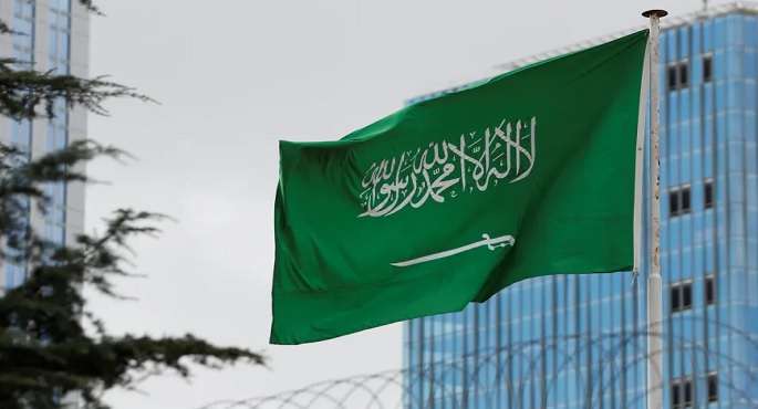 الدفاع المدنى السعودى: سقوط مسيرة على أحد المواقع السكنية بالزلفى دون إصابات