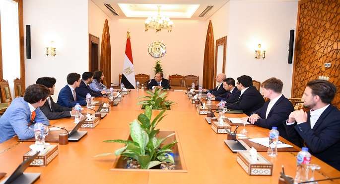 وزير الخارجية يؤكد لمجموعة من طلاب جامعات المملكة المتحدة التزام مصر بمبدأ الاتزان الاستراتيجى