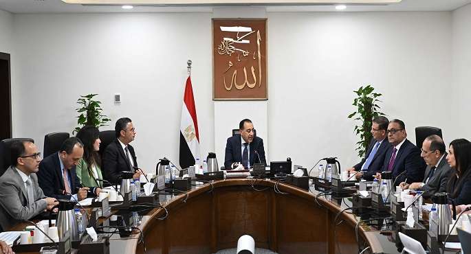 رئيس الوزراء: الحكومة تهتم بصناعة السكر كأحد الصناعات الاستراتيجية واستثمار الفرص الواعدة لنموها