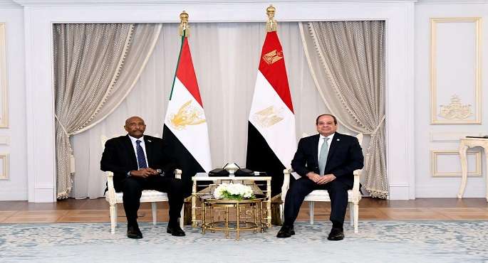 الرئيس السيسى يؤكد ثوابت الموقف المصرى الداعم لوحدة السودان وسيادته واستقراره