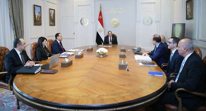 الرئيس السيسى يوجه بمُواصلة العمل على تطوير وتحسين أداء الشركات التابعة لقطاع الأعمال العام