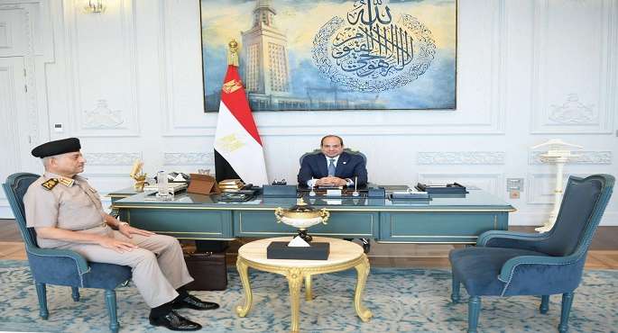 الرئيس السيسى يستقبل وزير الدفاع والإنتاج الحربى