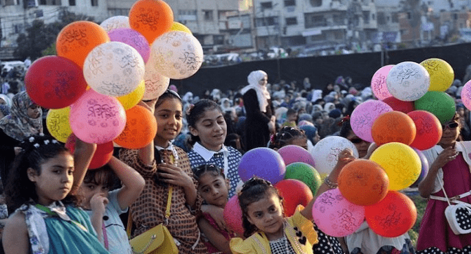 المواطنون يحتفلون بثالث أيام عيد الأضحى المبارك على مستوى الجمهورية