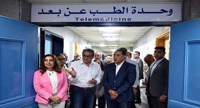 بالصور.. رئيس الوزراء يتفقد مستشفى وادى النطرون التخصصى