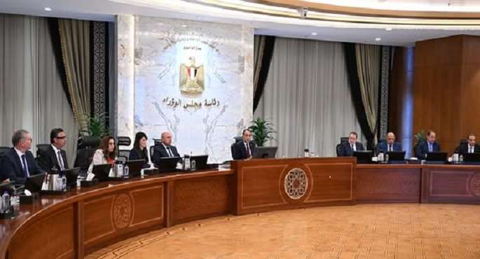 بالصور..رئيس الوزراء يترأس الاجتماع الأول لـ”لجنة الأزمات” لمتابعة تداعيات العمليات العسكرية الإيرانية ـ الإسرائيلية