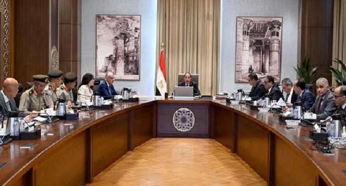 رئيس الوزراء يؤكد سعى الدولة المصرية لنقل وتوطين التقنيات الحديثة لمحطات تحلية المياه والصناعات المغذية لها