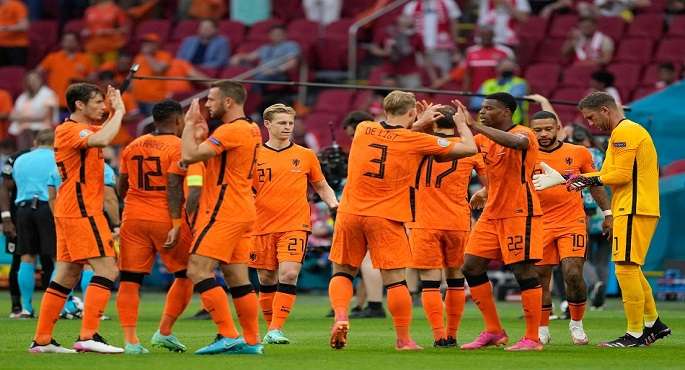 هولندا تبحث عن نقطة الصعود لكأس العالم 2026 أمام ليتوانيا