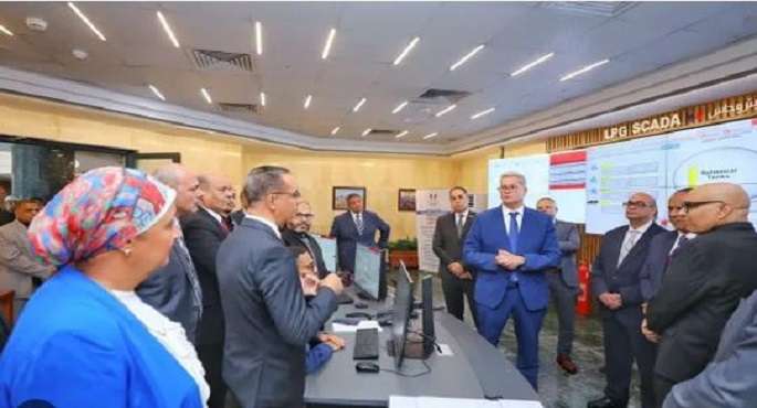 وزير البترول يتفقد مشروع منظومة “سكادا” لمراقبة تداول البوتاجاز بشركة بتروجاس
