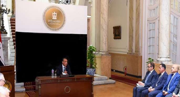 وزير الخارجية يلتقى بالسفراء المنقولين للعمل بالسفارات والبعثات المصرية فى الخارج