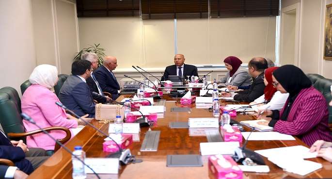 كامل الوزير يوجه بتشكيل لجنة فنية لإنشاء مجمع صناعى لإنتاج كافة مكونات الكبارى والأنفاق