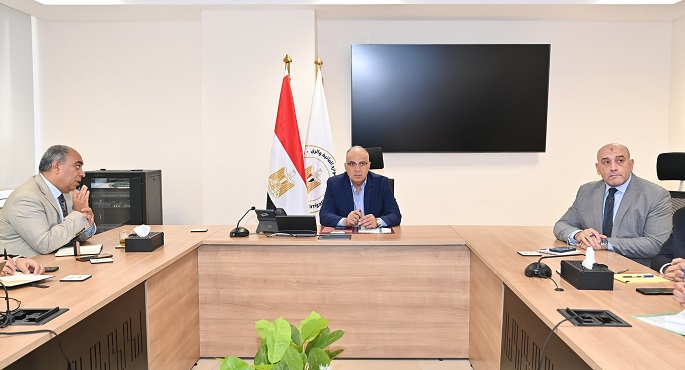 وزير الرى يتابع الاستعدادات لعقد “أسبوع القاهرة الثامن للمياه”