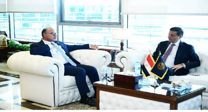 وزير الزراعة ورئيس الرقابة المالية يبحثان تفعيل صندوق التكافل الزراعى