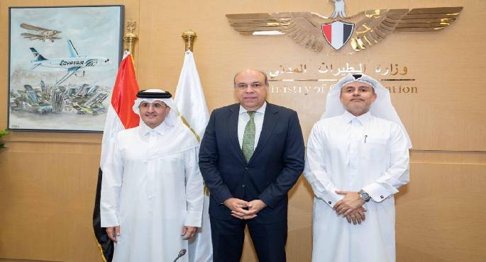 وزير الطيران المدنى يعلن عن مشروع مشترك مع قطر لتطوير المسارات الجوية